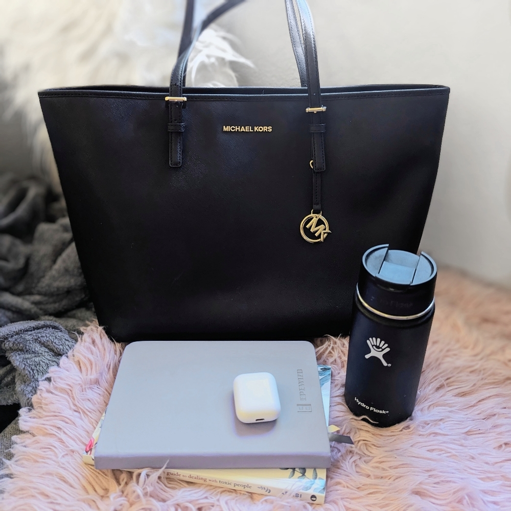 Pristine Large Michael Kors Tote - image 2